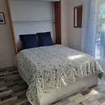 Renove Avec Balcon Et Vue Degagee *