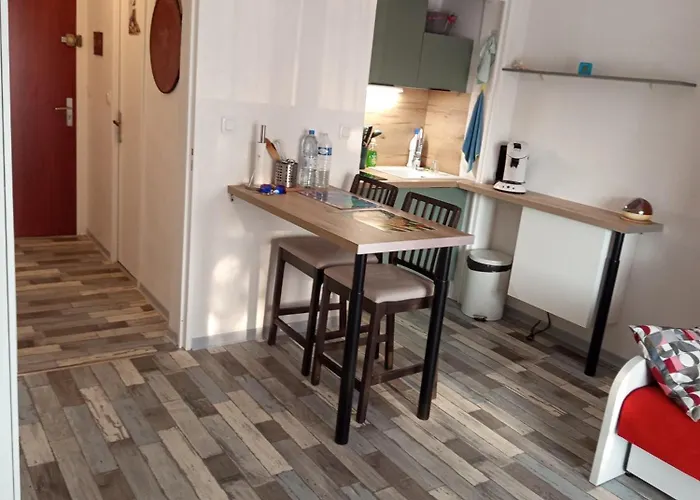 Renove Avec Balcon Et Vue Degagee * Greoux-les-Bains