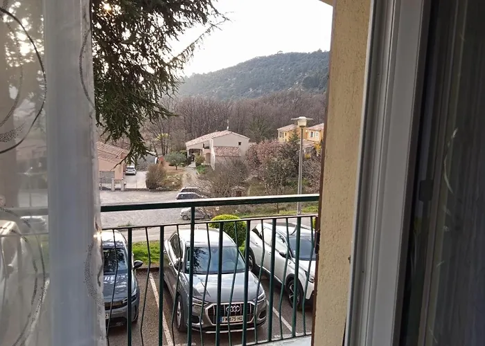 Renove Avec Balcon Et Vue Degagee Apartment Greoux-les-Bains