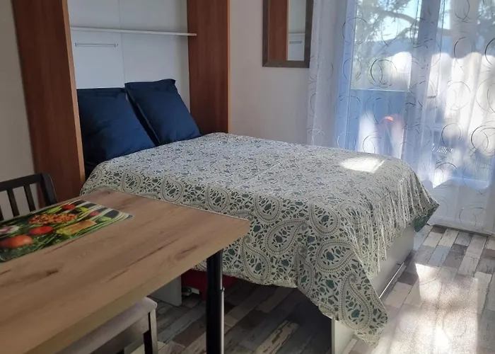 Apartment Renove Avec Balcon Et Vue Degagee Greoux-les-Bains